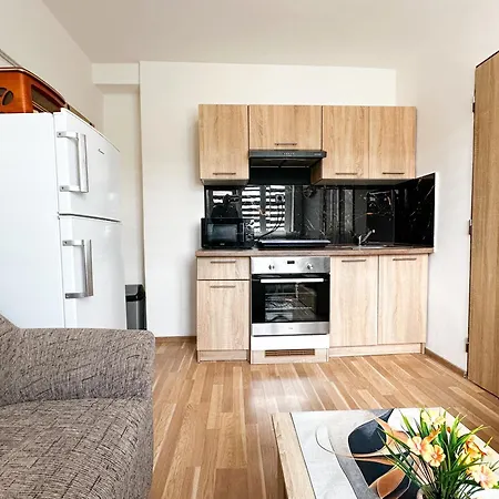 In דירה פרשוב