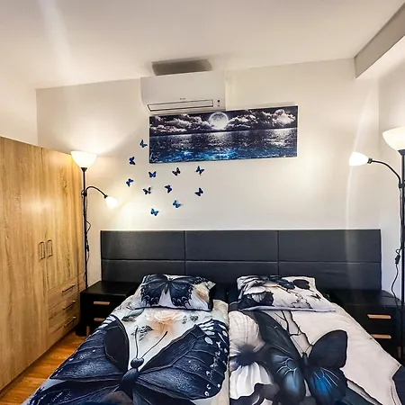 Lägenhet In *